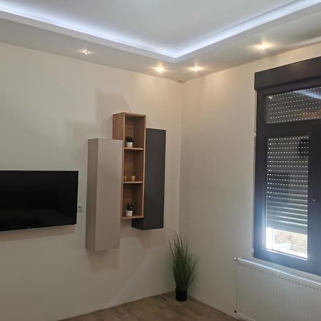 Restoran Due Punti Apartment Kursumlija Ngoại thất bức ảnh